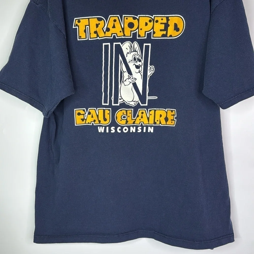 Vintage Gildan Heavyweight Mouse Trap Bar Eau Claire Wisconsin Tshirt XL